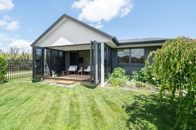 102/14 Terry Came Drive Cambridge_1