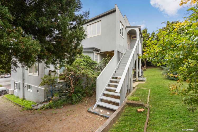 142 Hillsborough Road Hillsborough_9