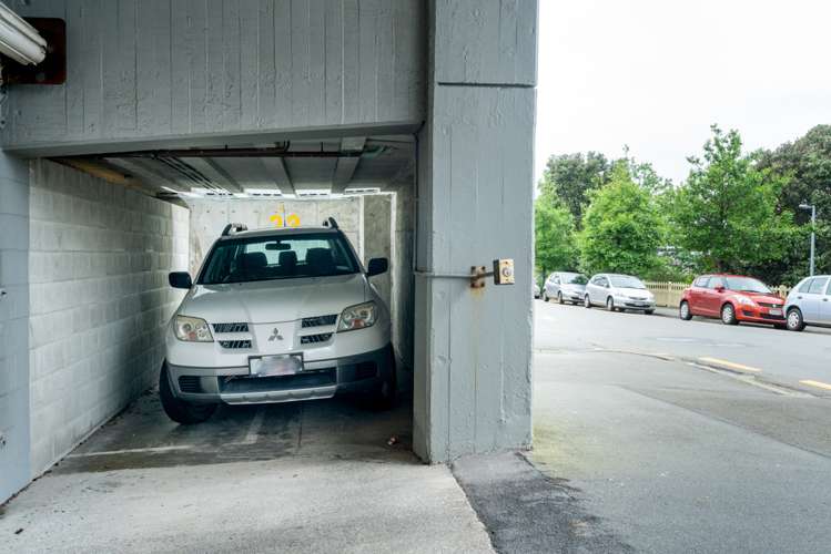 23/54 Hill Street Thorndon_5