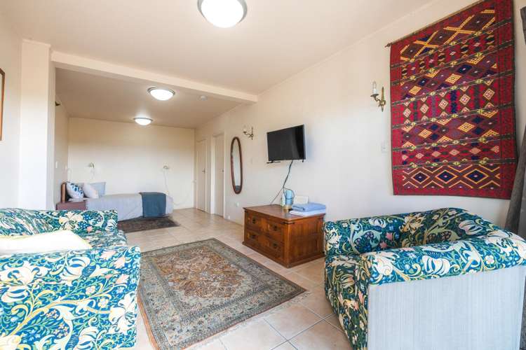 9 Tiri Road Oneroa_13