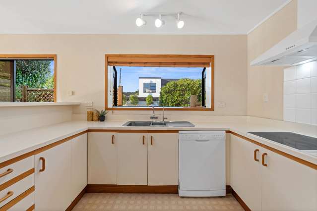 8A Forest Glen Orewa_4