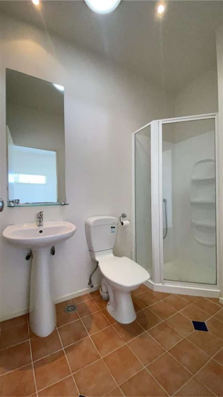 129/2 Armoy Drive East Tamaki_7