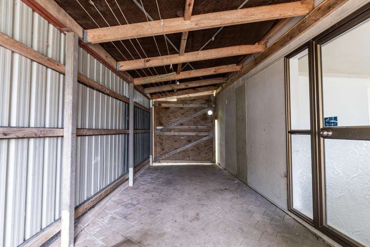 10 James Cook Drive Welcome Bay_11