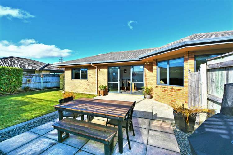 64 Percy Kinsman Crescent Riverstone Terraces_10