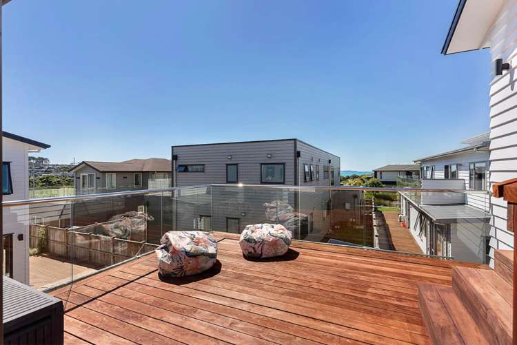 8 Makura Road Long Bay_23