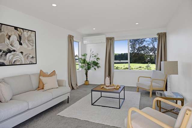 CRISP AND FRESH 4 BEDROOM FAMILY HOME