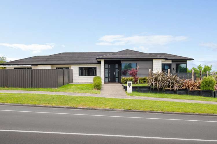 1 Waireka Road Rototuna North_27