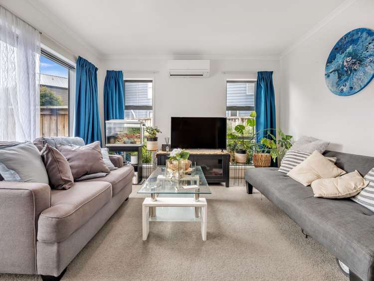 2/5 Jones Crescent Melville_7