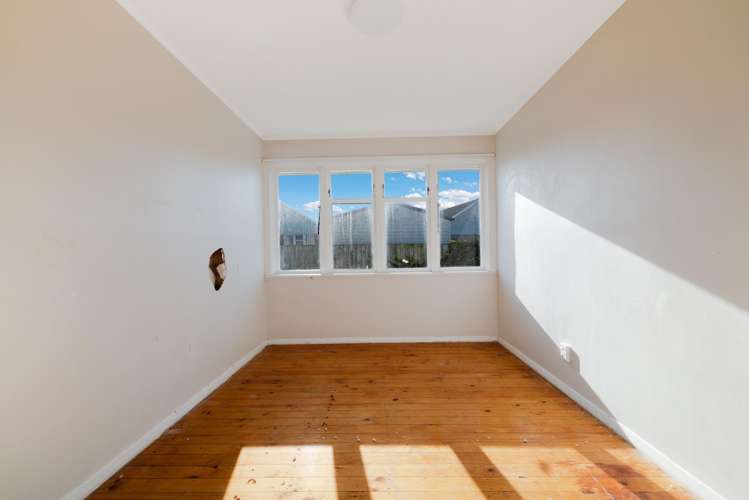 32 Carisbrooke Street Aranui_10