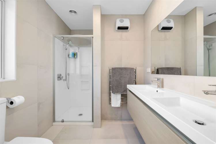 42 Matairangi Avenue Totara Heights_18