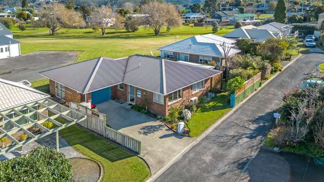 8 Garden Grove Tairua_1