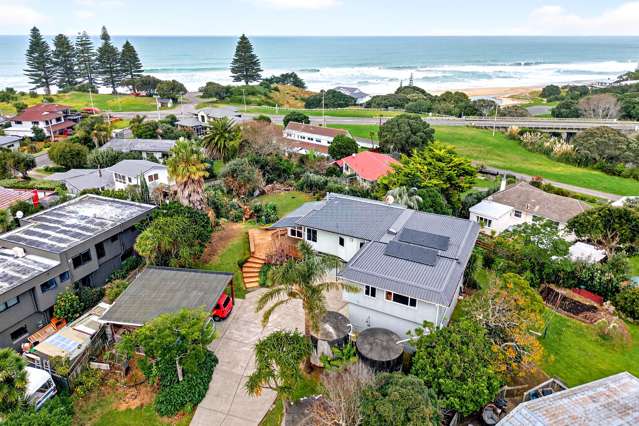 11 Douglas Street Okitu_1