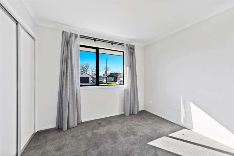 2 Oakdale Grove Richmond_13