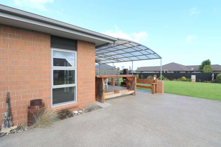 21 Sunrise Drive Seaward Bush_34