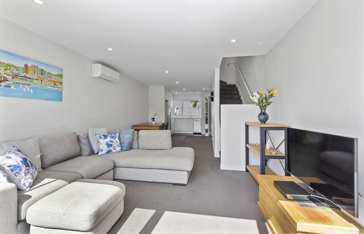 4/2 Stone Street Miramar_2