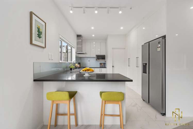 6 Matahae Drive Flat Bush_5