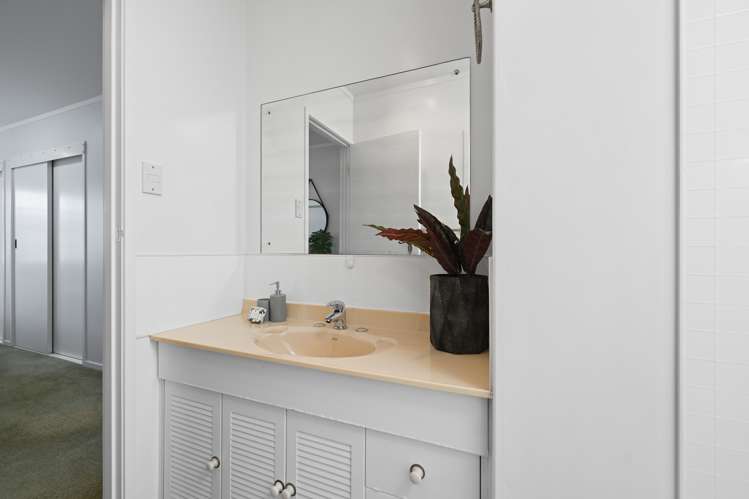 212b Peachgrove Road Claudelands_16