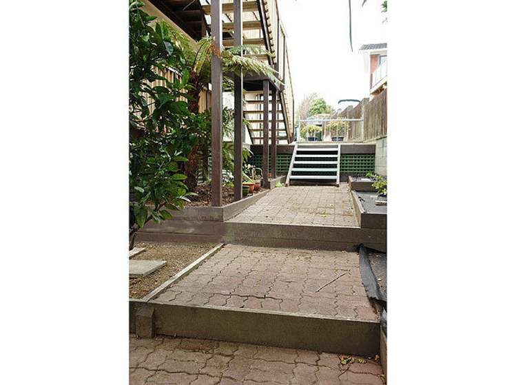 2/89 Carlton Street Hillsborough_7