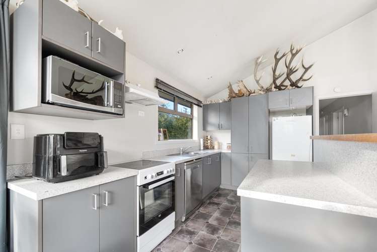 13a Oxford Street Gore Surrounds_3