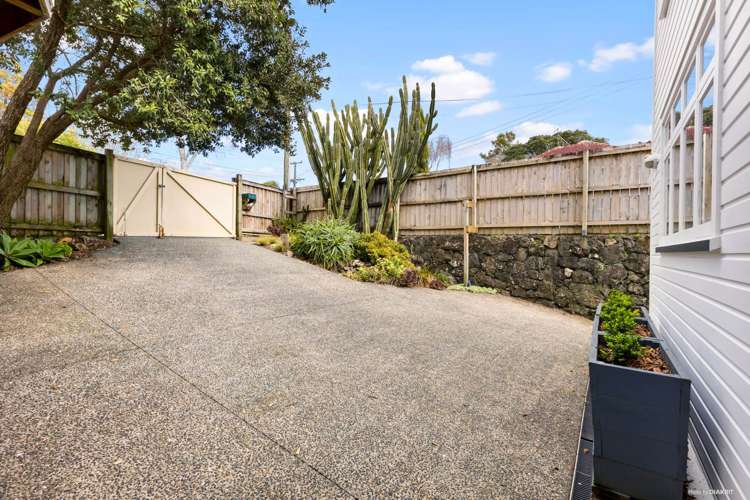 61 King George Avenue Epsom_19