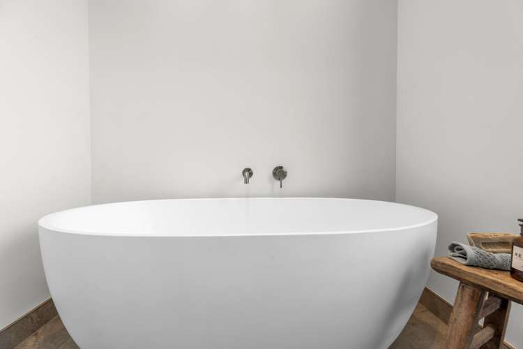 9 Swan Street Lake Hawea_17