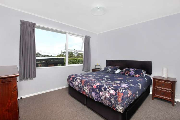 46 Makora Road Massey_9