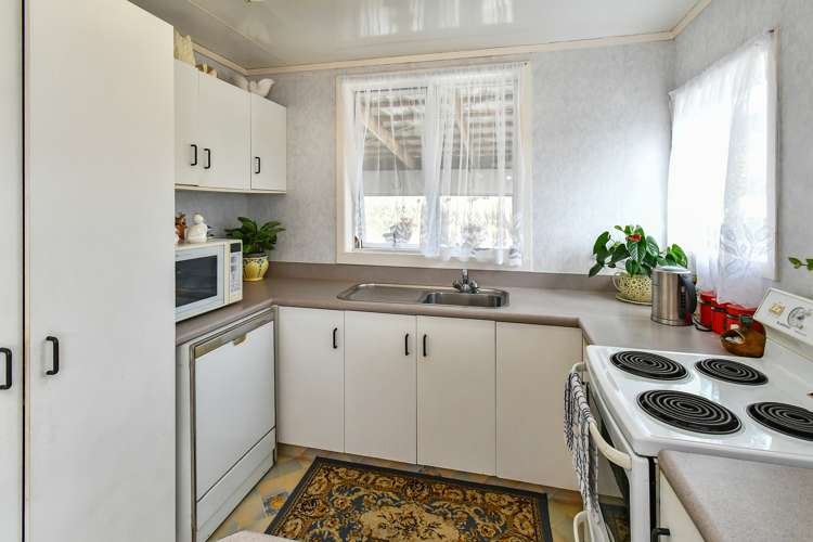 32 Avon Road Pokeno_16