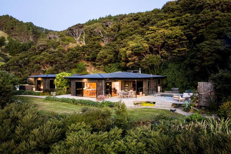 380 Whaanga Road Raglan_9