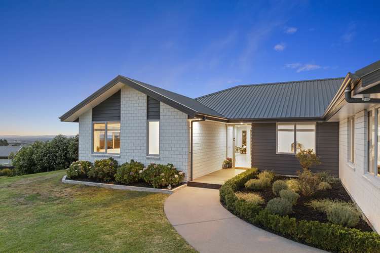 8 Bernora Crescent Bombay_22