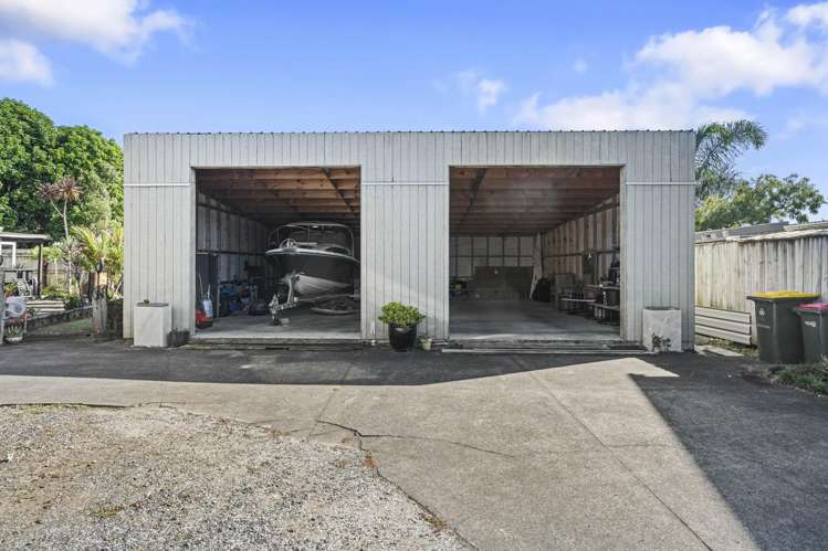 15 Banks Road Kawakawa Bay_10