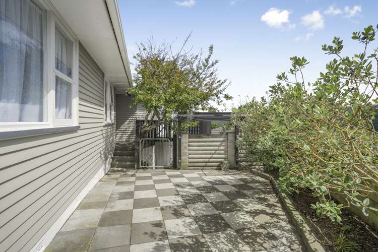 15 Lord Street Stokes Valley_13