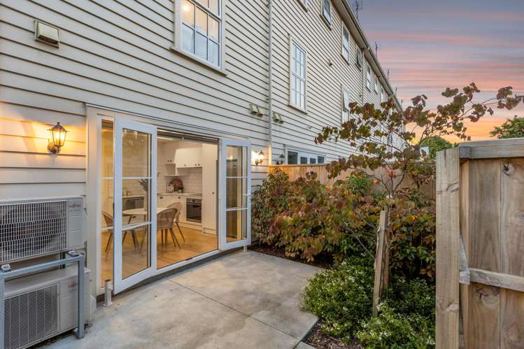 67 Hastings Street West Sydenham_11