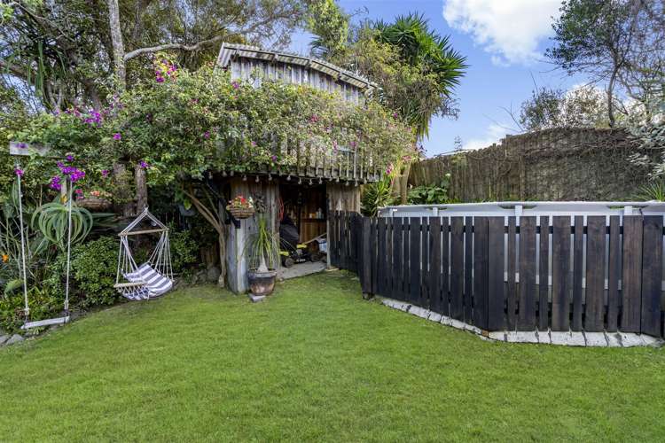 7 Woodhams Street Beach Haven_8