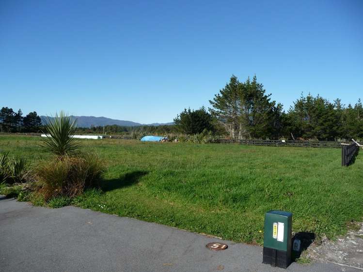 15 Elley Drive Carters Beach_1