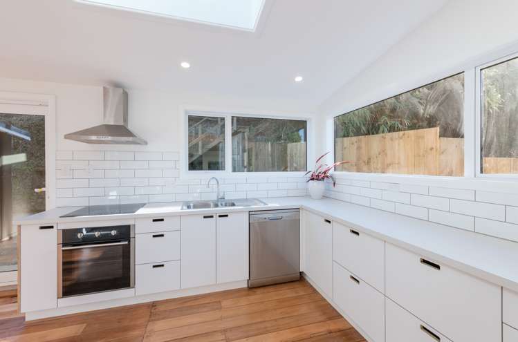 136 Saint Vincent Street Toi Toi_12