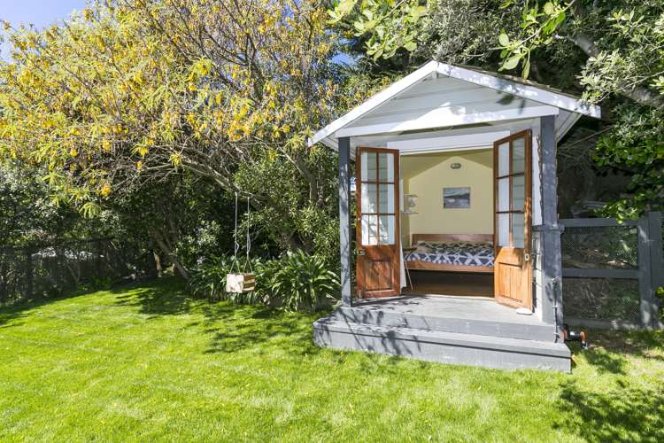 71 Severn Street Island Bay_12