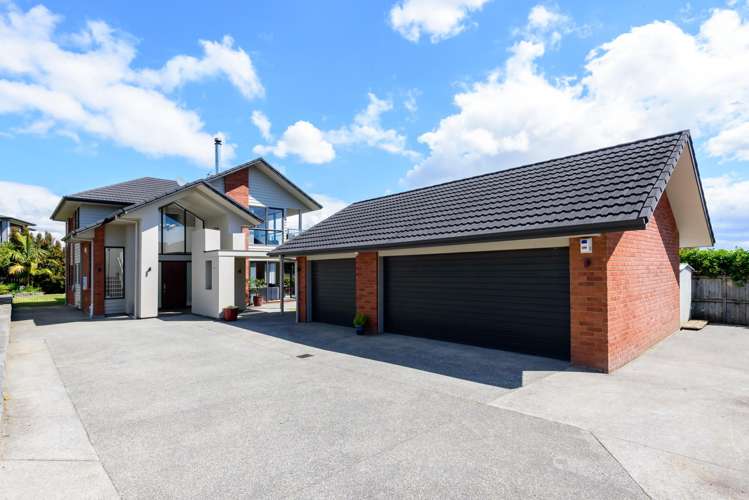 19 Fairbairn Place East Tamaki Heights_1