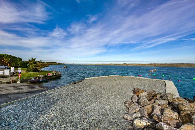 73 Pacific Drive Southbridge_31