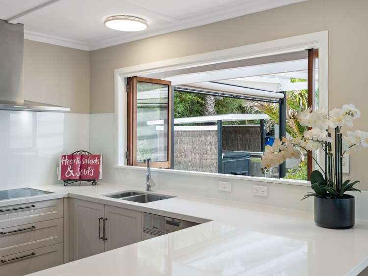 2/531 Beach Road Murrays Bay_8