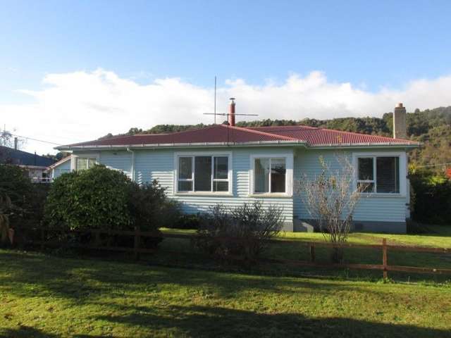 69 Main Street Reefton_4