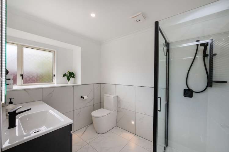 10 Sandstrom Grove Feilding_16