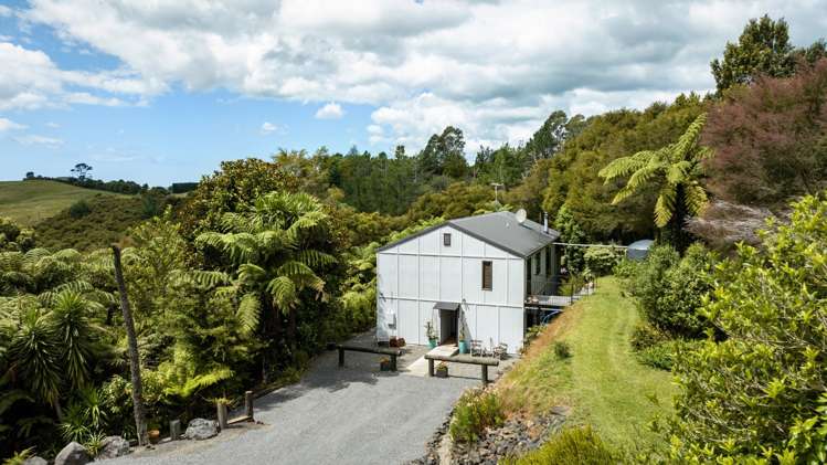 281B Lund Road Katikati_1