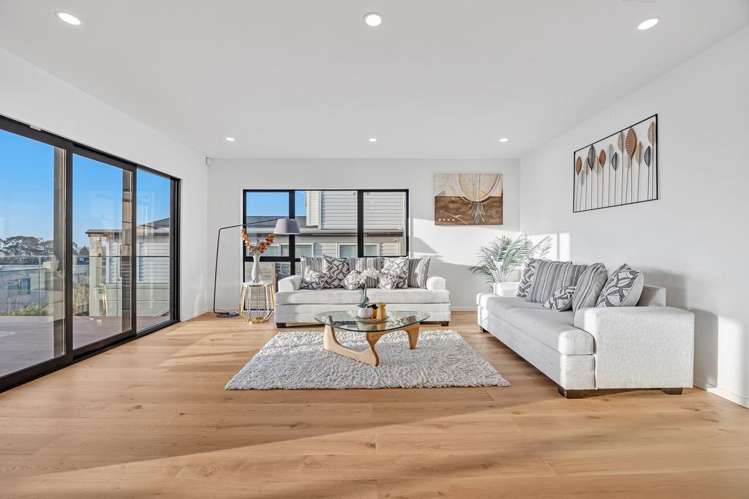 9 Michael Richard Place East Tamaki Heights_35