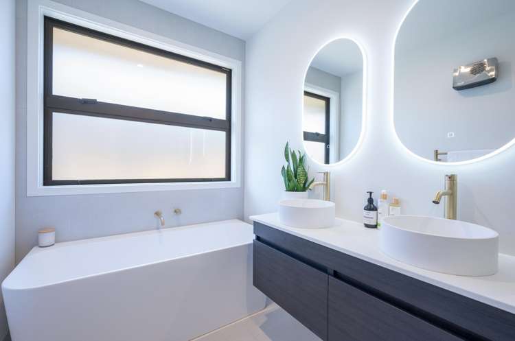 63 Les Wakefield Road Mapua_24