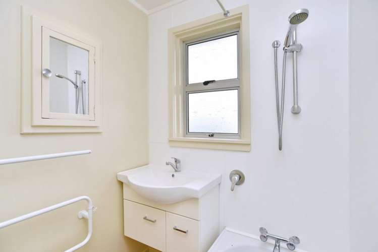 81 Rowan Avenue Aranui_8