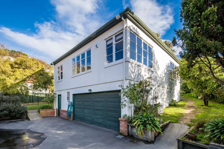 2 Elphinstone Avenue Strathmore Park_12