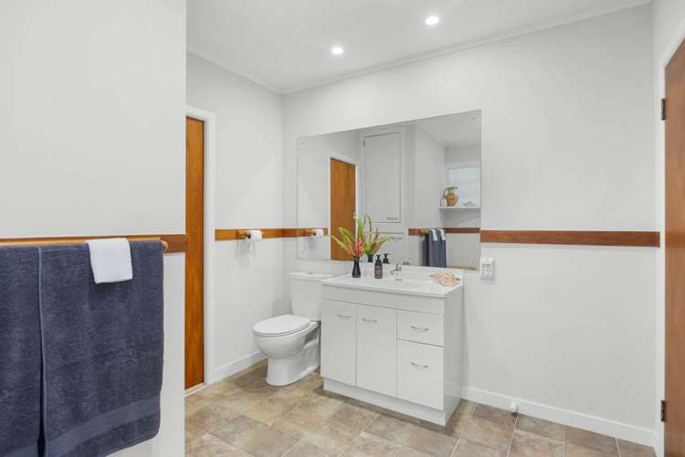 25 Seaton Road Murrays Bay_35