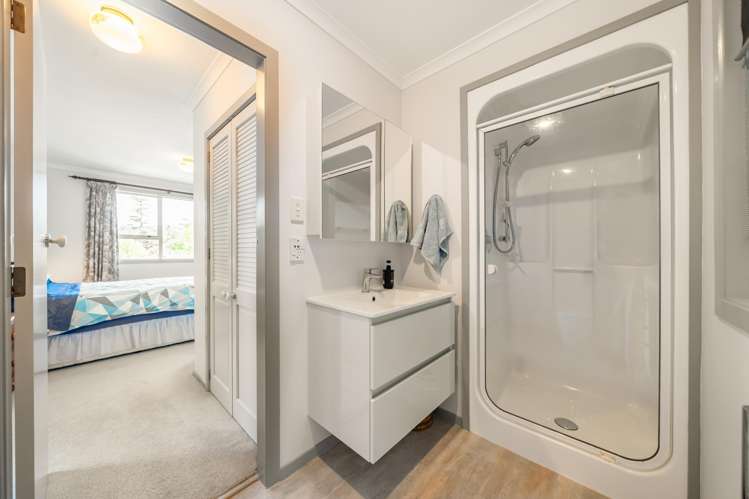 14 Johnswood Grove Clouston Park_14