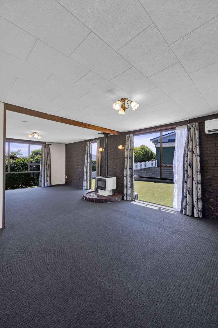 7 Lindaver Grove Merrilands_37