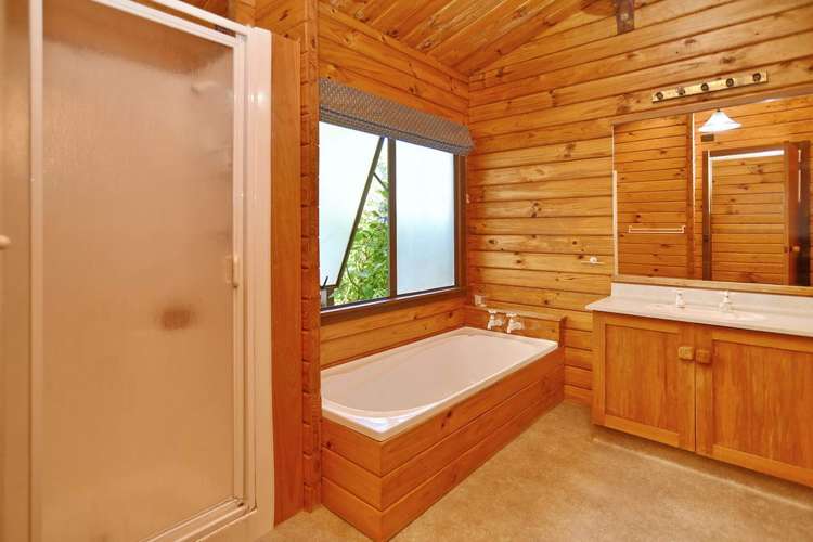 1392 Oxford Road Cust_16